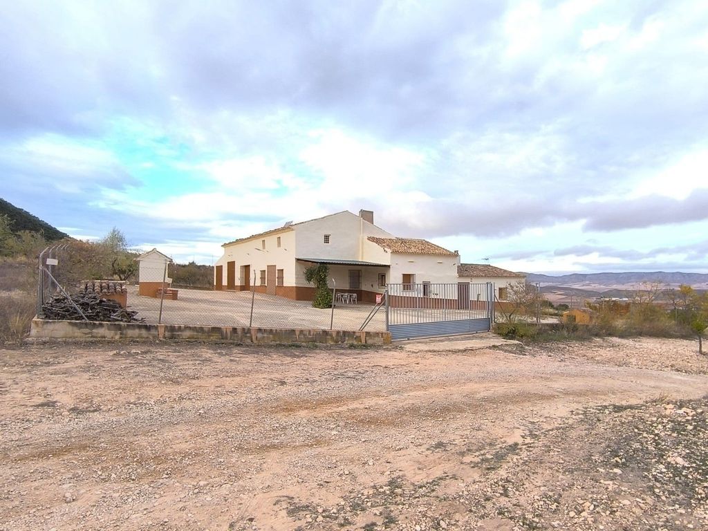 Luxury House for sale in Yecla, 2 400 000 €, Photo 2