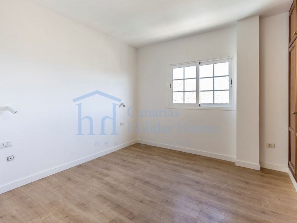 Luxury Apartment for sale in Arona, 400 000 €, Photo 3