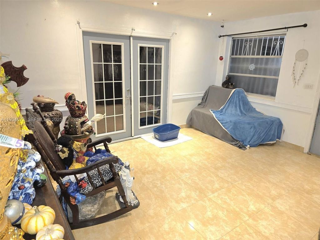 Luxury House for sale in Miami Heights Trailer Park, 610 292 €, Photo 6