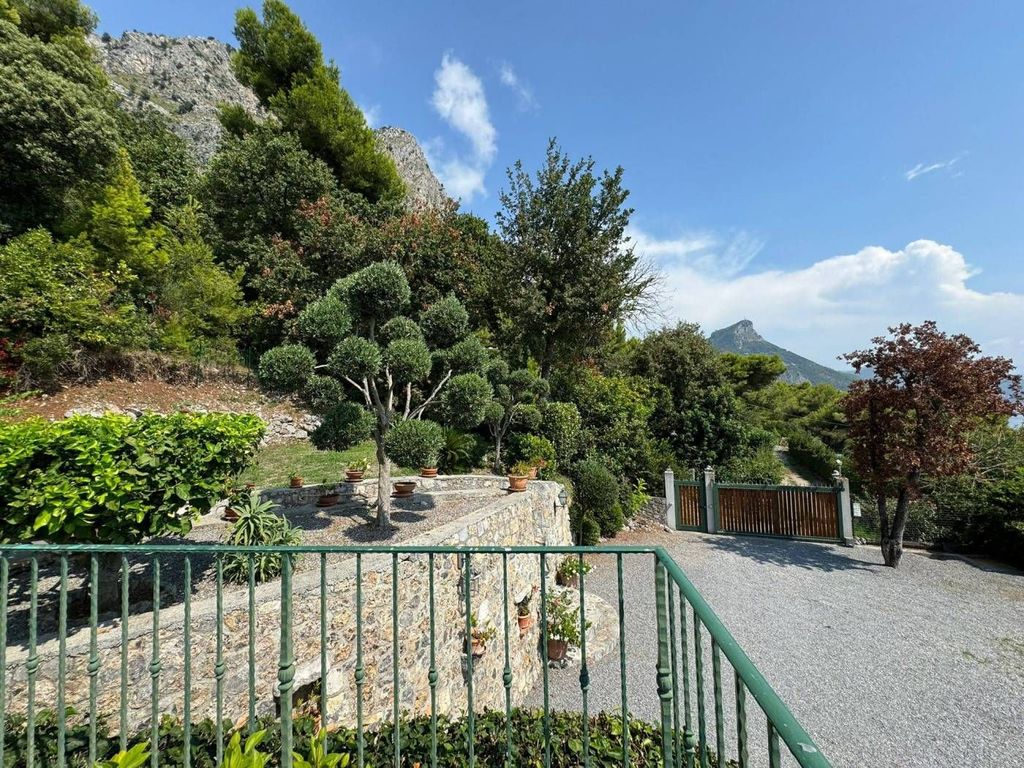 Luxury House for sale in Maratea, 790 000 €, Photo 5