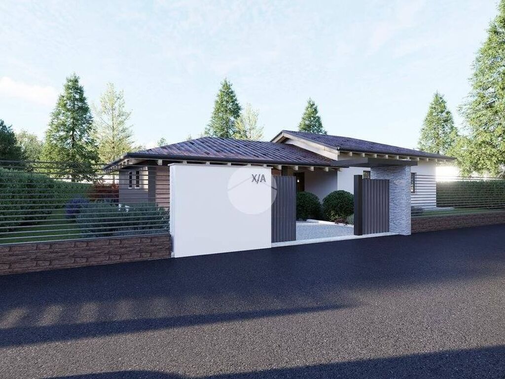 Luxury House for sale in Ivrea, 490 000 €, Photo 1