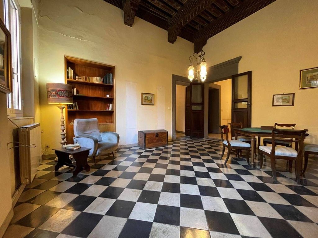 Luxury Apartment for sale in Siena, 549 000 €, Photo 4