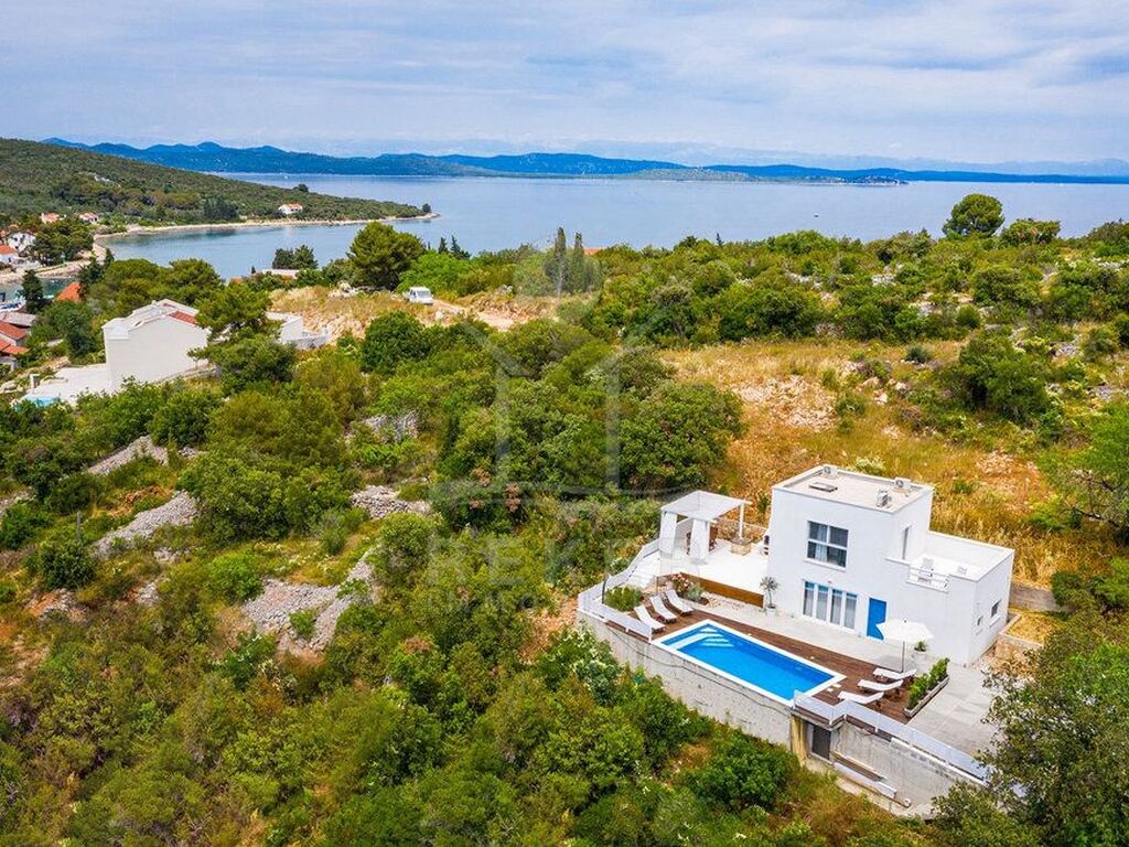 Maison de luxe à vendre à Žman, 1 380 000 €, Photo 1