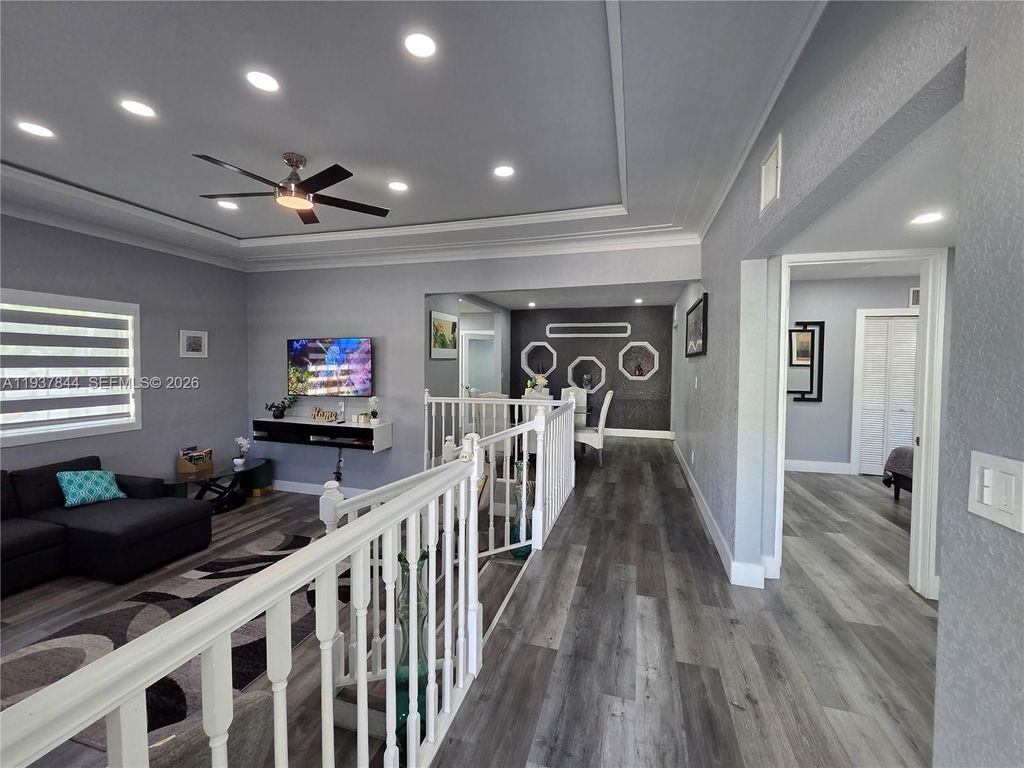 Luxury House for sale in North Miami, 558 277 €, Photo 7
