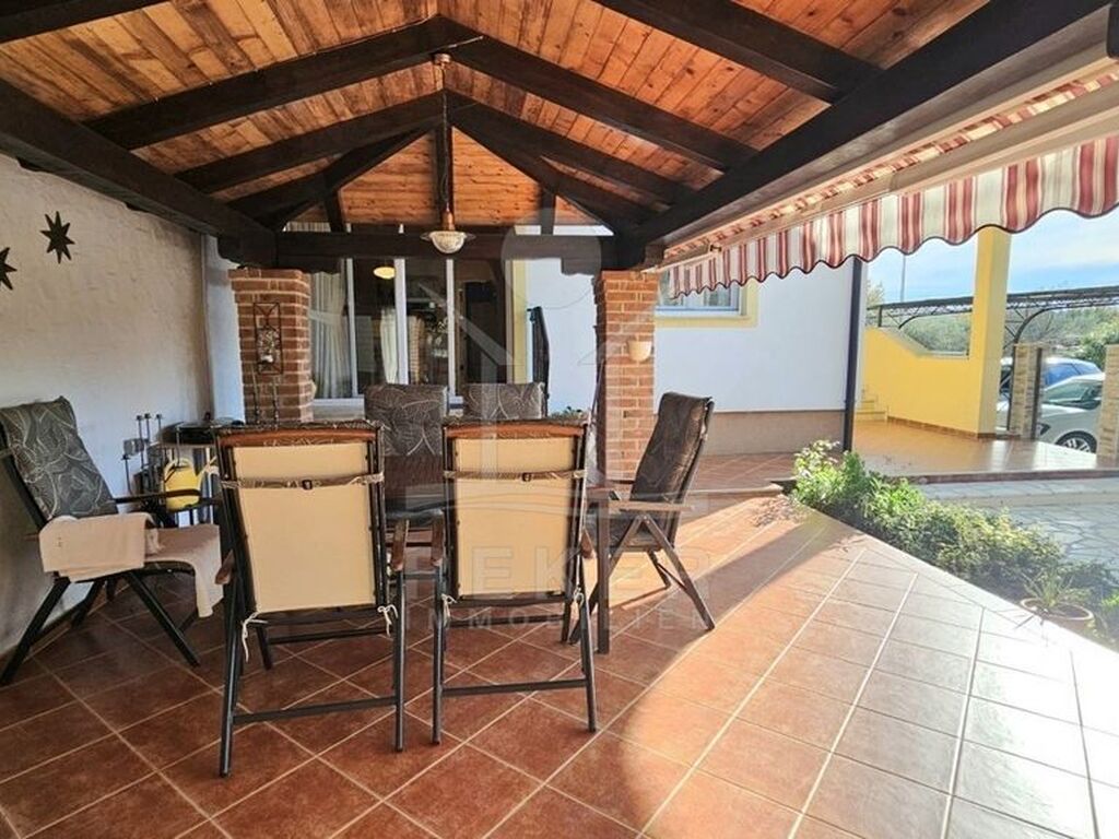 Maison de luxe à vendre à Porec, 410 000 €, Photo 2