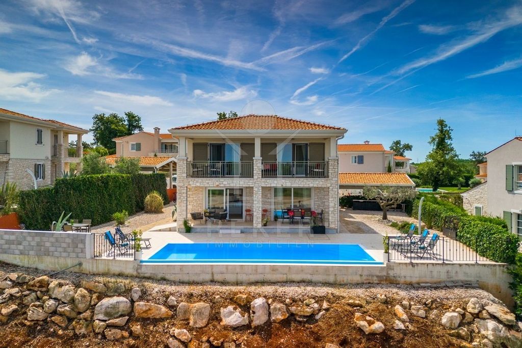 Maison de luxe à vendre à Novigrad, 1 150 000 €, Photo 4