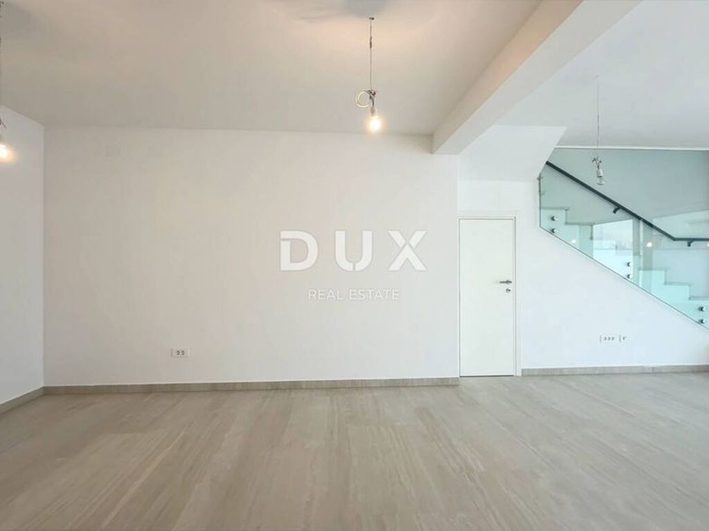 Appartement de luxe à vendre à Crikvenica, 479 000 €, Photo 4