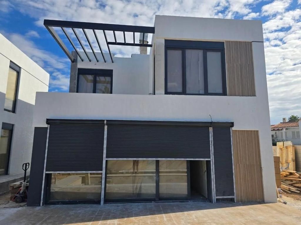 Maison de luxe à vendre à La Nucia, 530 000 €, Photo 1
