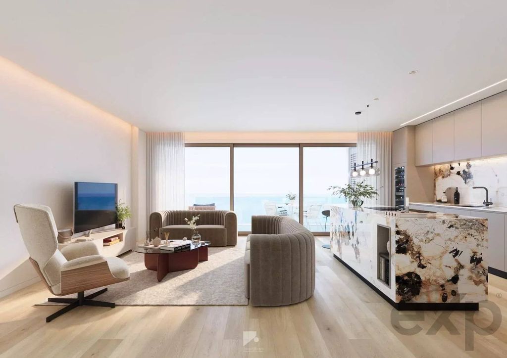 Luxury Apartment for sale in Arco Da Calheta, 950 000 €, Photo 2