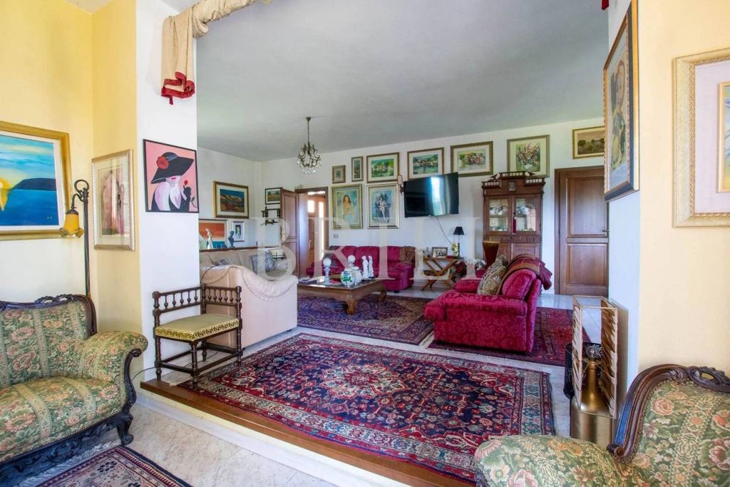 Maison de luxe à vendre à Olbia, 630 000 €, Photo 4