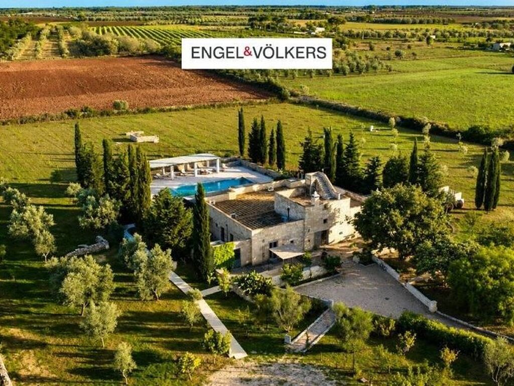 Maison de luxe à vendre à Corigliano d'Otranto, 1 500 000 €, Photo 1