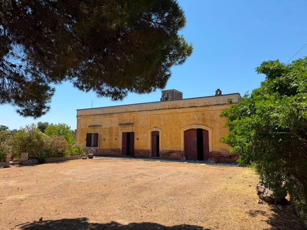 Luxury House for sale in Monopoli, 1 050 000 €, Photo 1