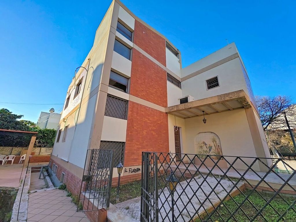 Maison de luxe à vendre à Portimão, 720 000 €, Photo 1