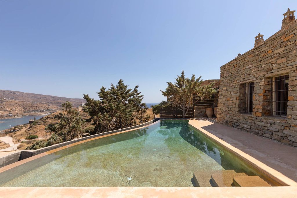 Maison de luxe à vendre à Kéa, 750 000 €, Photo 1