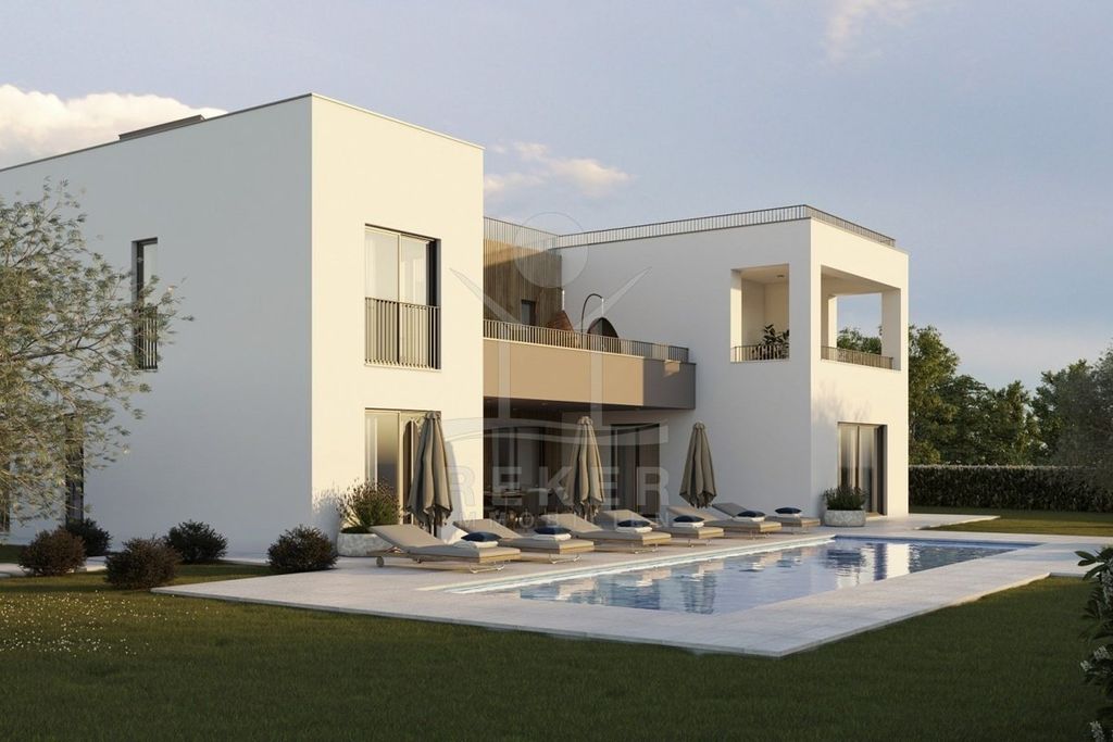 Maison de luxe à vendre à Porec, 1 600 000 €, Photo 4