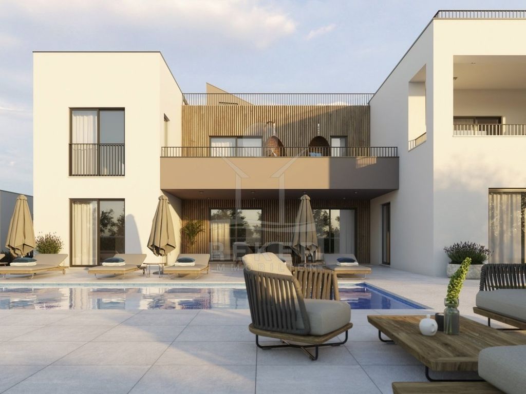 Maison de luxe à vendre à Porec, 1 600 000 €, Photo 5