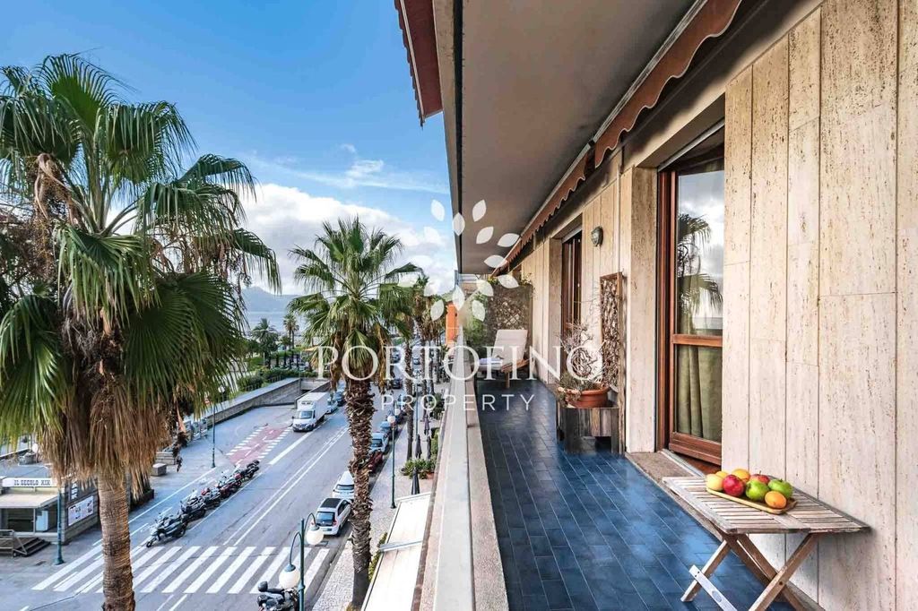 Luxury Apartment for sale in Chiavari, 1 580 000 €, Photo 2