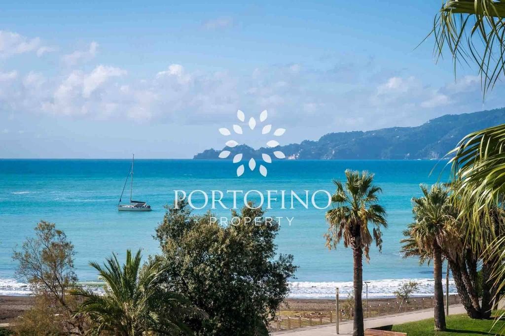 Luxury Apartment for sale in Chiavari, 1 580 000 €, Photo 3