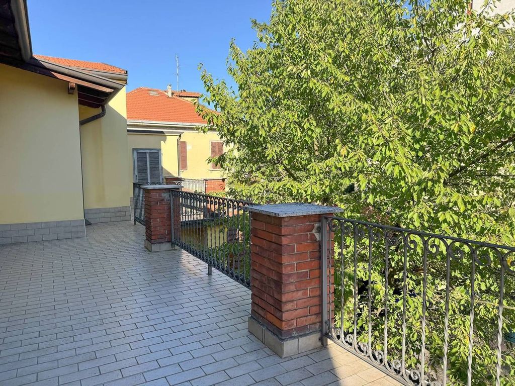 Luxury House for sale in Monza, 1 130 000 €, Photo 4