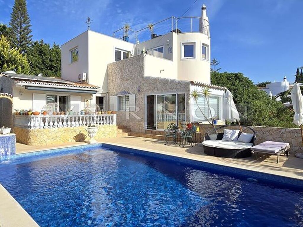 Luxury House for sale in Lagoa, 900 000 €, Photo 1