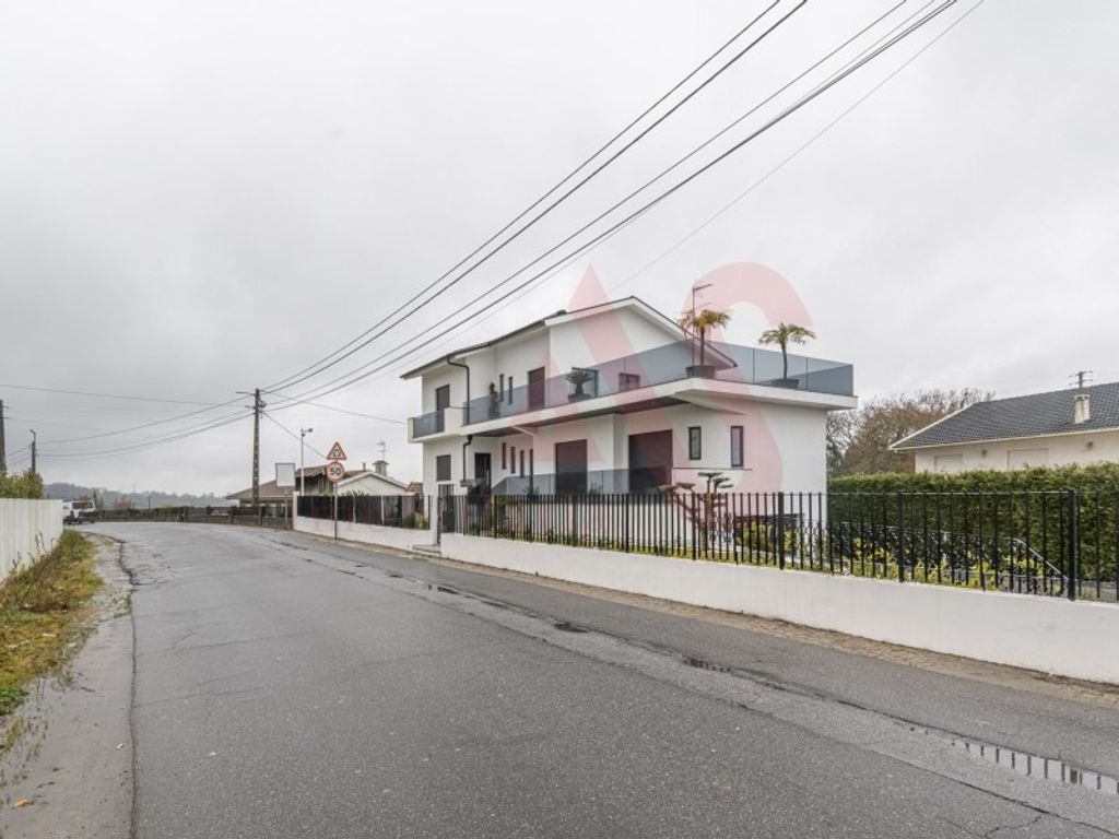 Maison de luxe à vendre à Felgueiras, 470 000 €, Photo 1