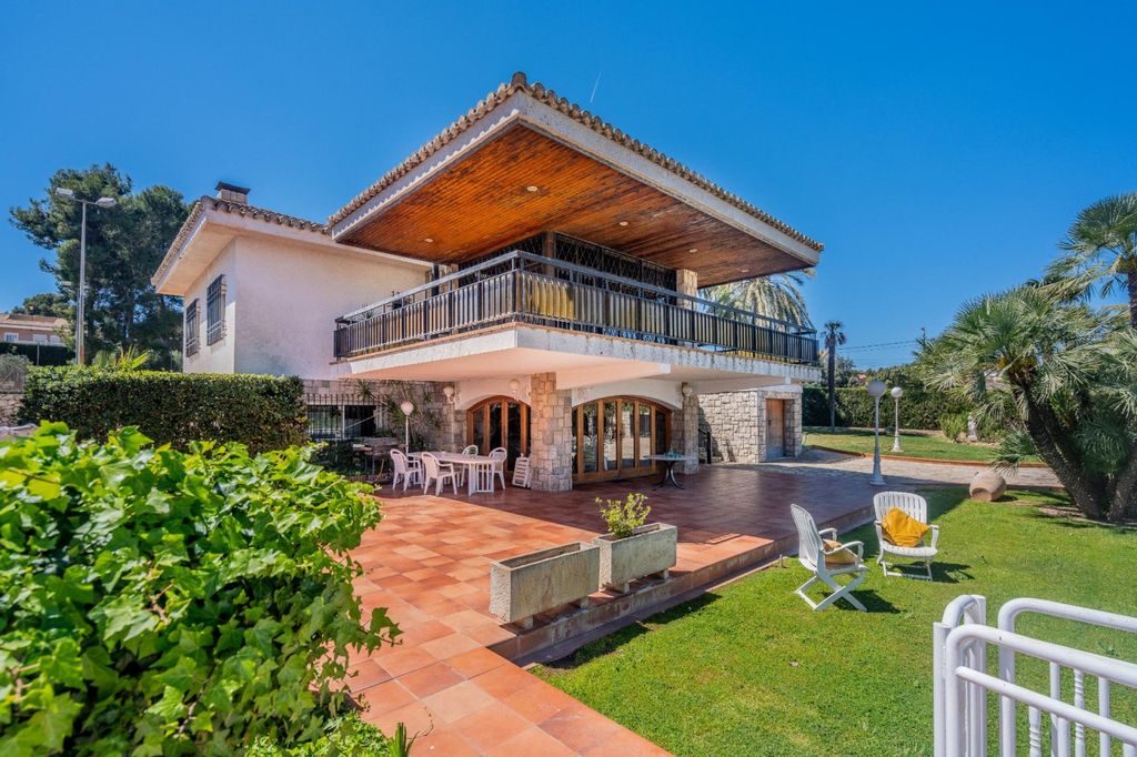 Maison de luxe à vendre à Torrent, 560 000 €, Photo 2