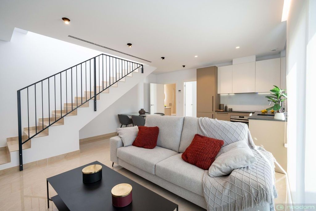 Maison de luxe à vendre à Alicante, 420 000 €, Photo 7