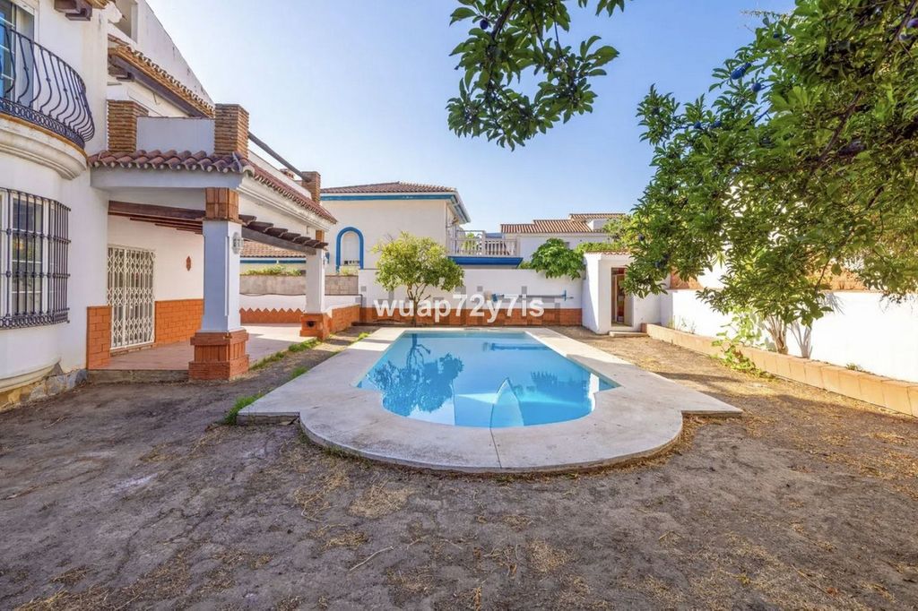 Luxury House for sale in Benalmádena, 850 000 €, Photo 2