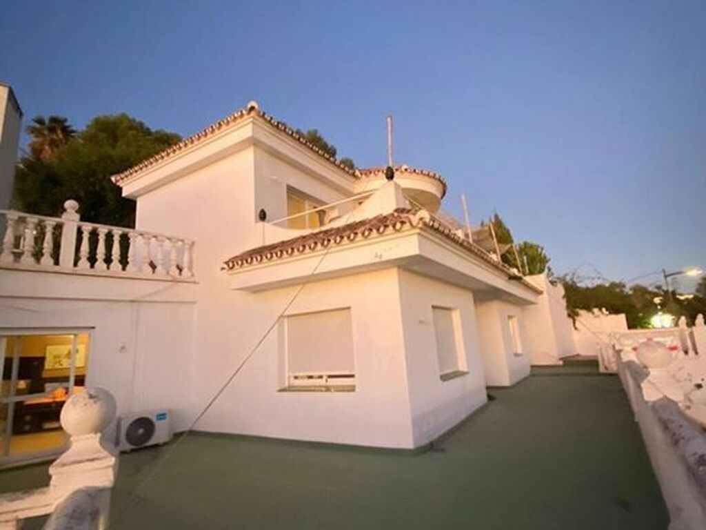 Maison de luxe à vendre à Nueva Andalucia, 730 000 €, Photo 2