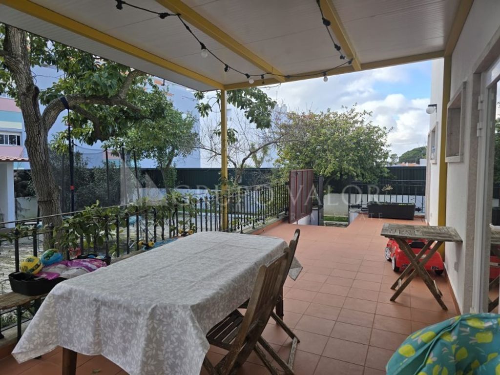 Maison de luxe à vendre à Almada, 590 000 €, Photo 3
