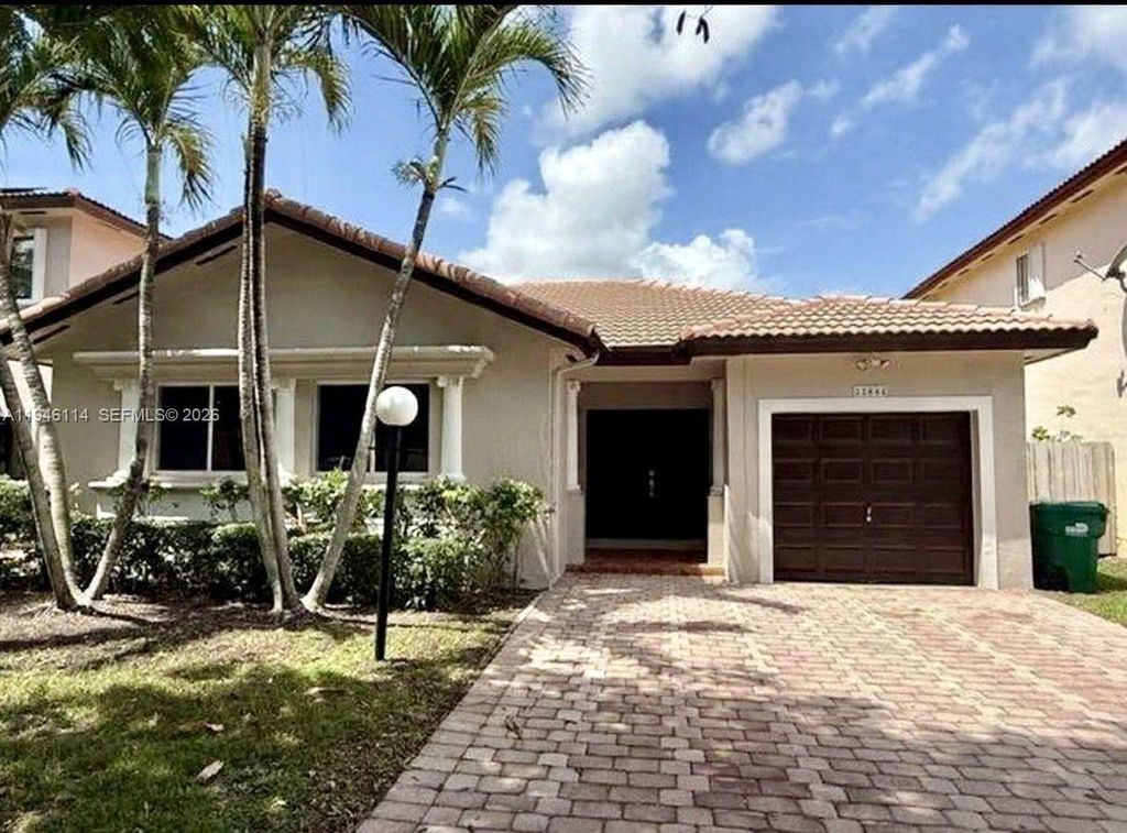 Luxury House for sale in Miami, 463 108 €, Photo 1