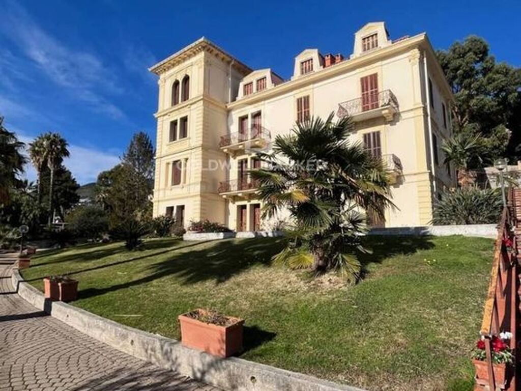 Luxury Apartment for sale in San Remo, 420 000 €, Photo 2