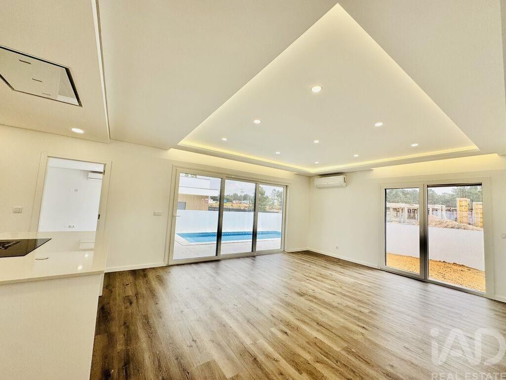 Luxury House for sale in Seixal, 560 000 €, Photo 2