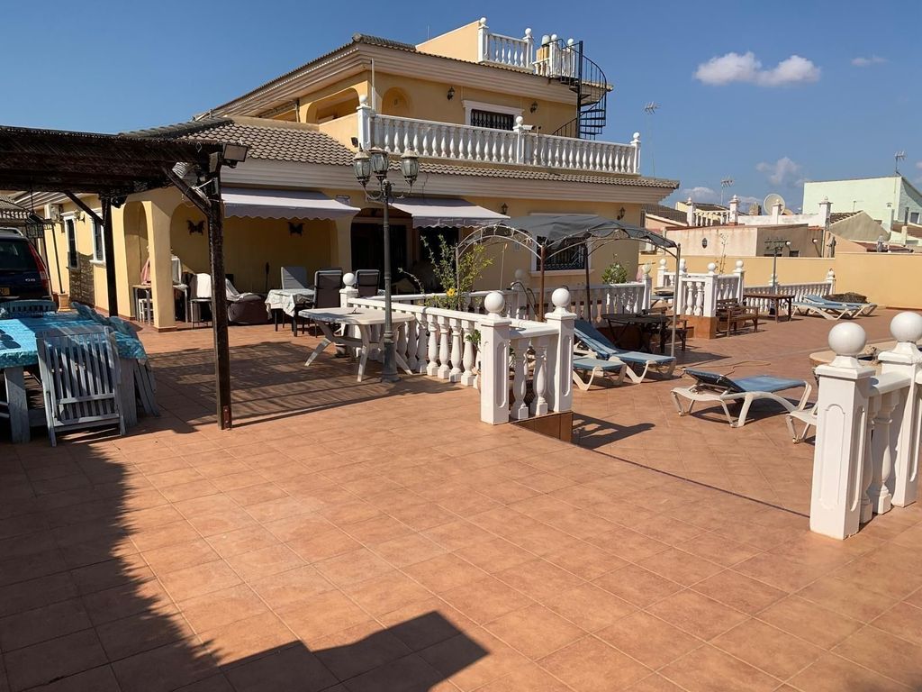 Luxury House for sale in Torrevieja, 598 000 €, Photo 3
