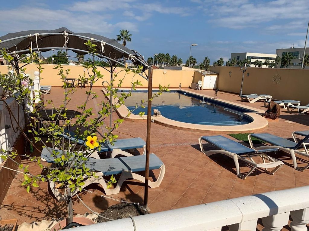 Luxury House for sale in Torrevieja, 598 000 €, Photo 4
