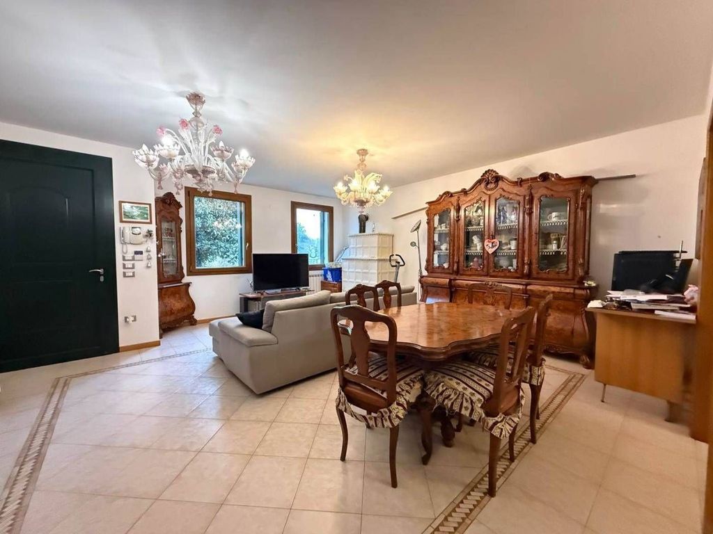 Luxury House for sale in Martellago, 719 000 €, Photo 2