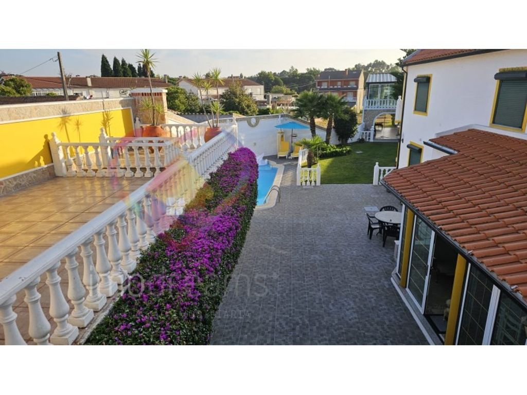 Maison de luxe à vendre à Aveiro, 480 000 €, Photo 1