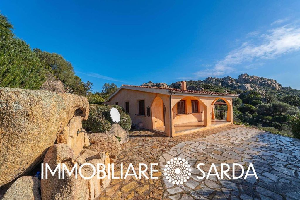 Maison de luxe à vendre à Olbia, 1 300 000 €, Photo 3