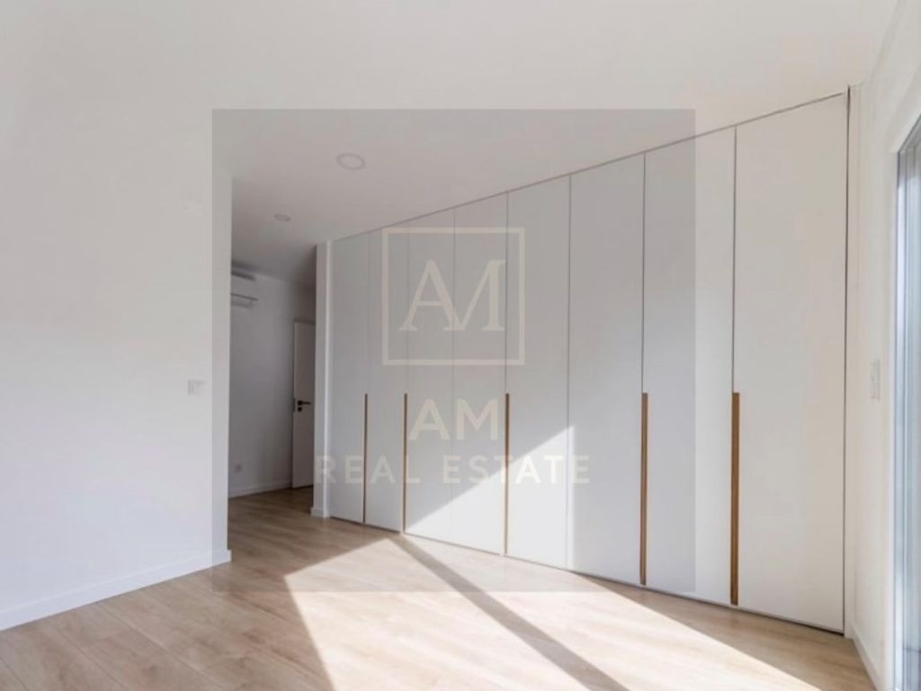 Luxury House for sale in Seixal, 410 000 €, Photo 2
