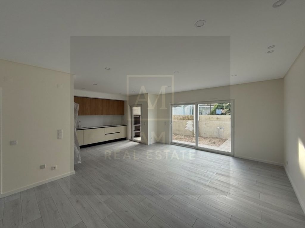 Luxury House for sale in Seixal, 525 000 €, Photo 4