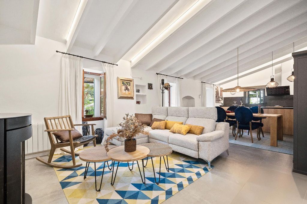 Luxury House for sale in Puigpunyent, 980 000 €, Photo 1