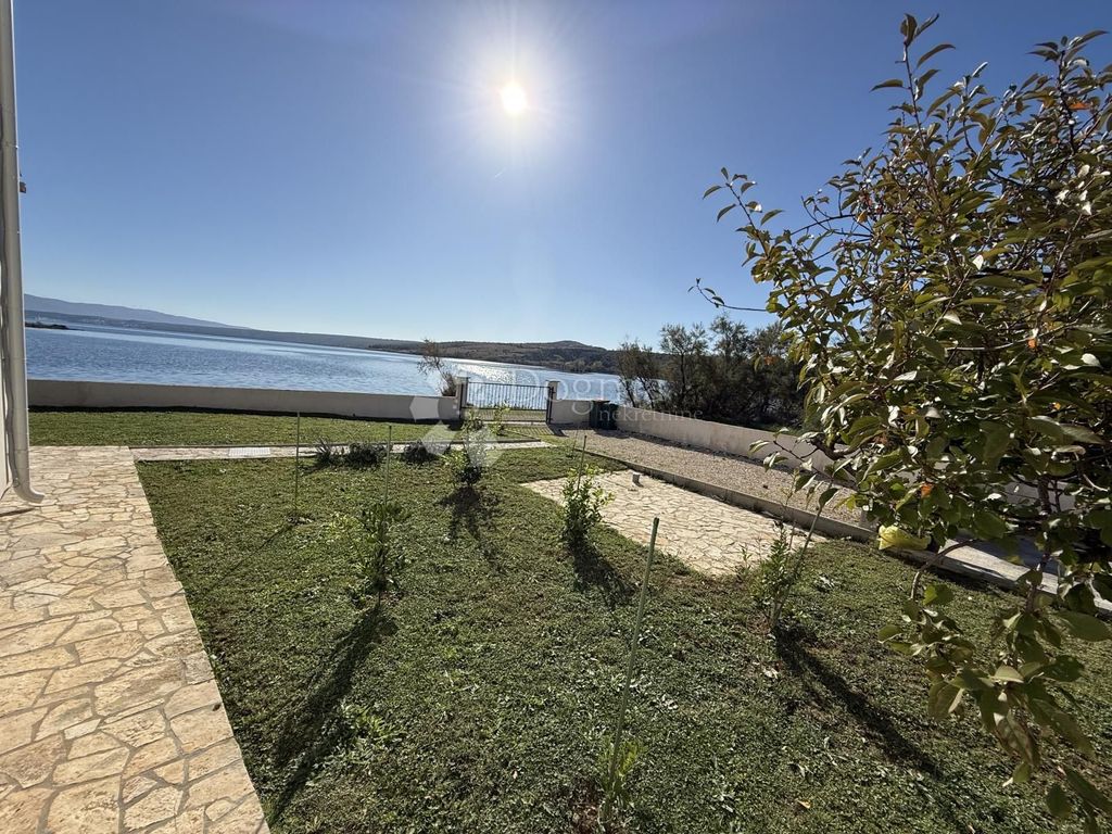 Luxury House for sale in Posedarje, 690 000 €, Photo 4