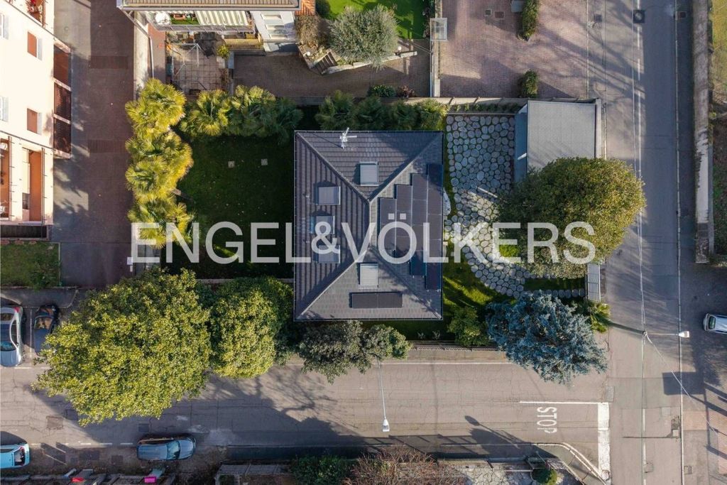 Luxury House for sale in Castellanza, 790 000 €, Photo 6