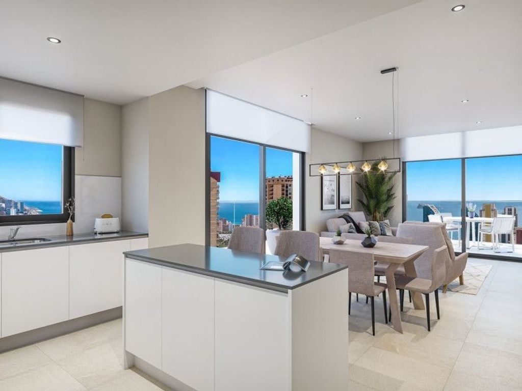 Luxury Apartment for sale in Benidorm, 527 000 €, Photo 2