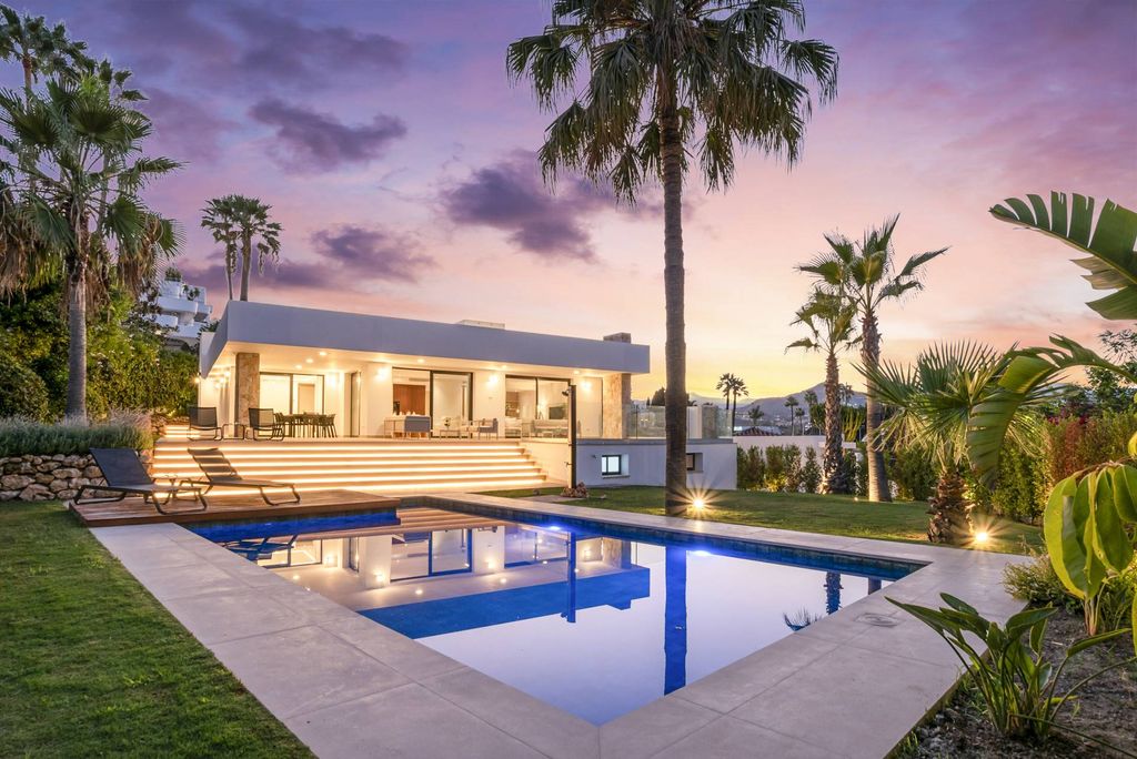 Luxury House for sale in Marbella, 2 995 000 €, Photo 2
