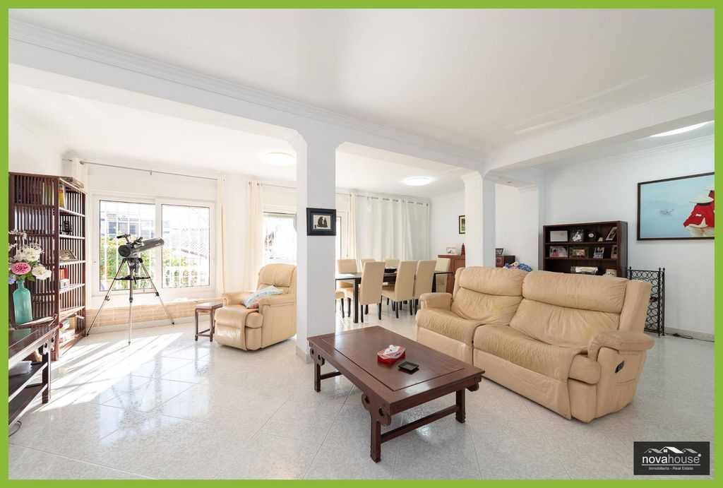 Maison de luxe à vendre à Caleta de Vélez, 619 000 €, Photo 4