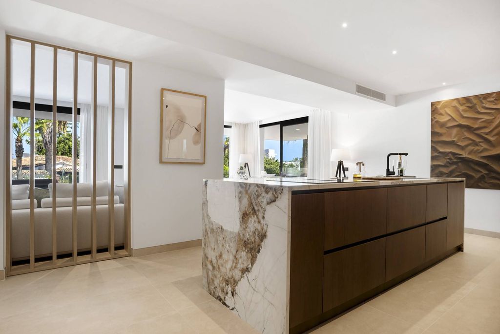 Luxury House for sale in Marbella, 2 995 000 €, Photo 6