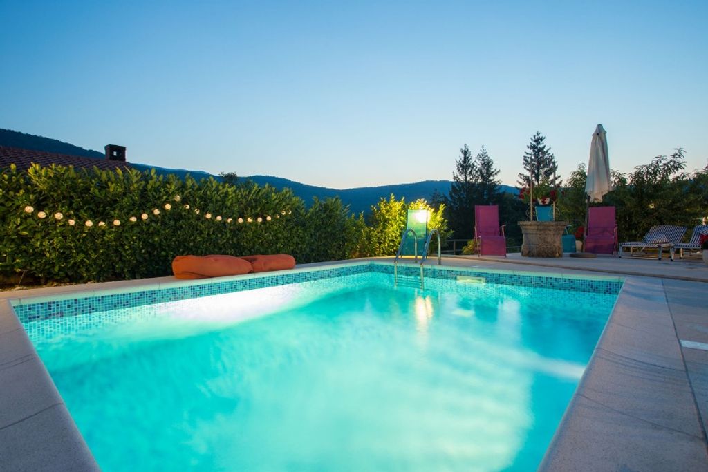 Maison de luxe à vendre à Opatija, 420 000 €, Photo 2