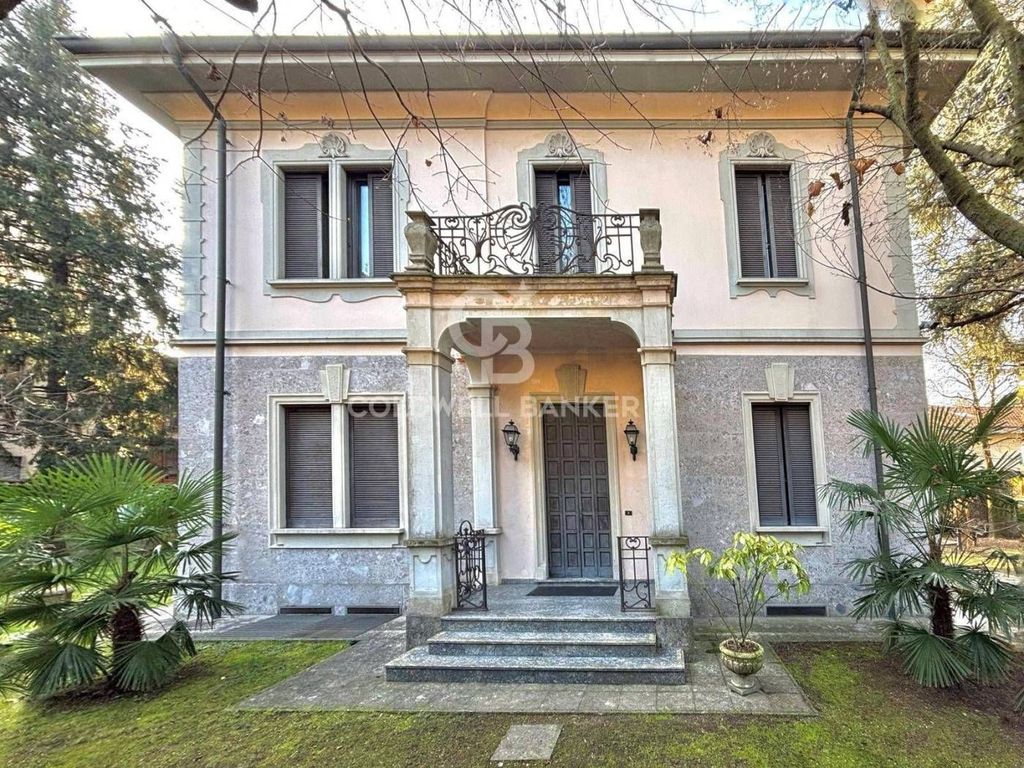 Luxury House for sale in Monza, 2 950 000 €, Photo 2