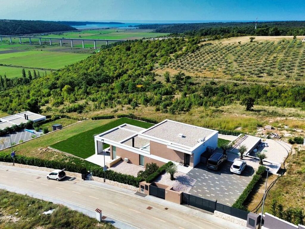 Maison de luxe à vendre à Novigrad, 1 400 000 €, Photo 2